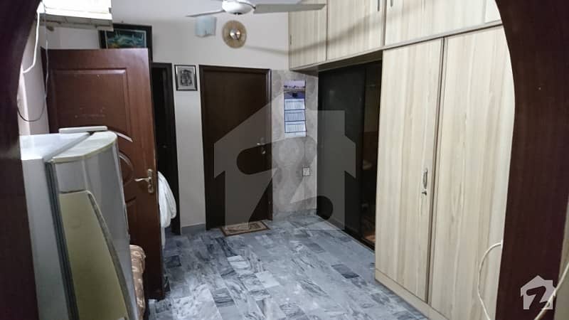 1000 Square Feet Full Maintained Flat For Sale