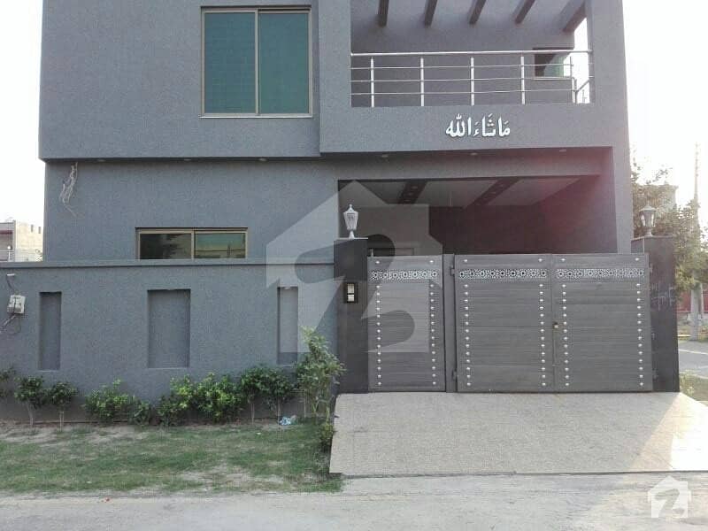 ایڈن ایگزیکٹو ایکسٹینشن ایڈن گارڈنز فیصل آباد میں 4 کمروں کا 10 مرلہ مکان 95 لاکھ میں برائے فروخت۔