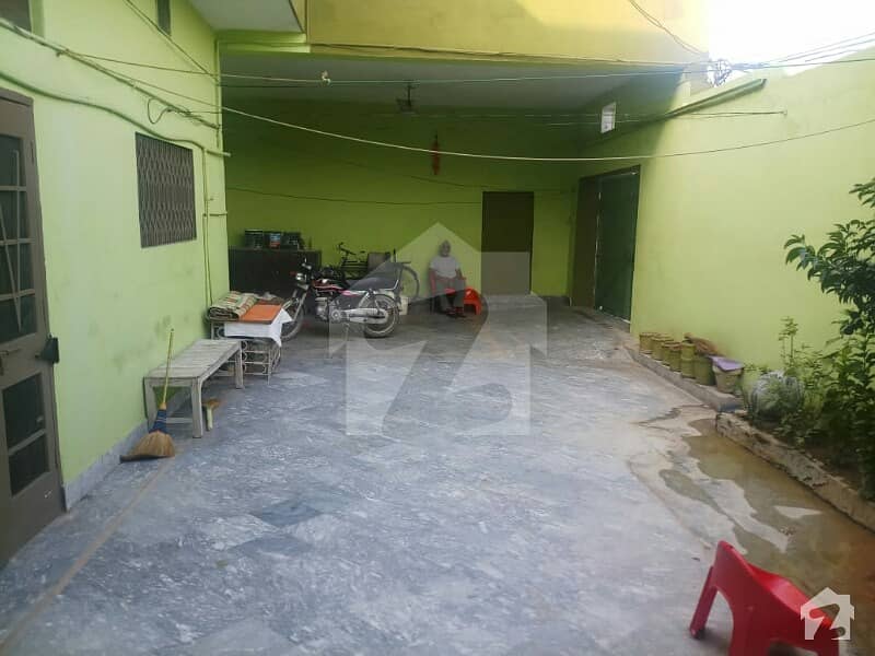 حاجی پورہ روڈ سیالکوٹ میں 7 کمروں کا 13 مرلہ مکان 40 ہزار میں کرایہ پر دستیاب ہے۔
