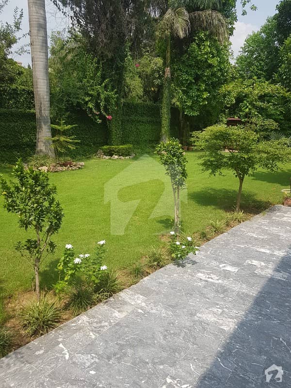 Demolish able House For Sale In F7 Islamabad