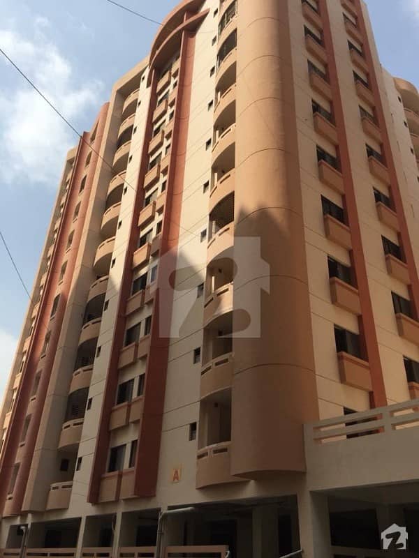 عابد ٹاؤن کراچی میں 3 کمروں کا 8 مرلہ فلیٹ 85 لاکھ میں برائے فروخت۔