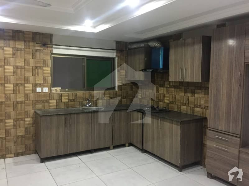 3 Bed Apartment Available For Rent