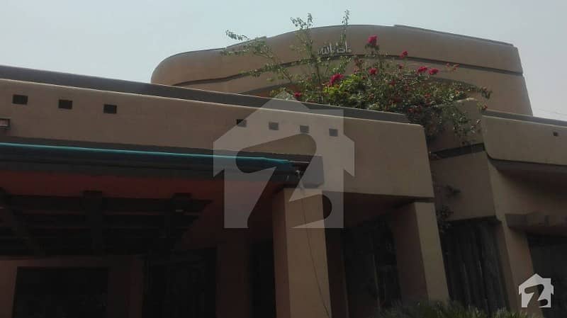 One Kanal Bungalow For Rent In DHA Phase 3 Ideal Location Near By Family Park And Market