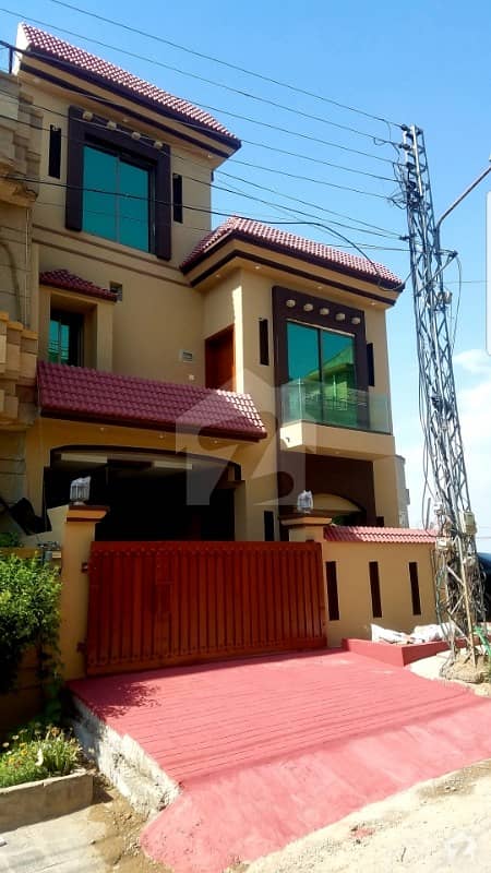 Luxurious 5 Marla Double Storey House For Sale