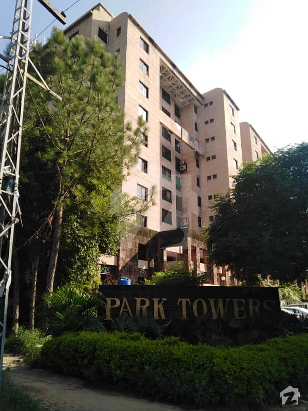 LUXURY THREE BED FLAT FOR RENT IN PARK TOWER