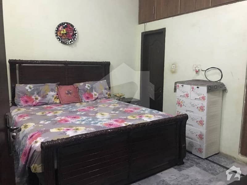 النجف کالونی فیصل آباد میں 3 کمروں کا 6 مرلہ مکان 85 لاکھ میں برائے فروخت۔