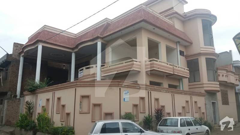 نیو سٹی ہومز پشاور میں 8 کمروں کا 13 مرلہ مکان 1.8 کروڑ میں برائے فروخت۔