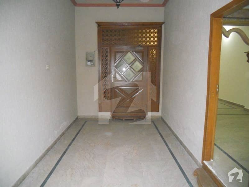 گارڈن ٹاؤن - طارق بلاک گارڈن ٹاؤن لاہور میں 4 کمروں کا 5 مرلہ مکان 1. 6 کروڑ میں برائے فروخت۔