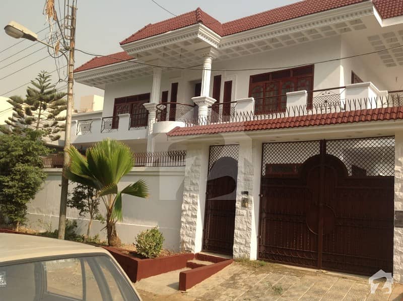 گلستانِ جوہر کراچی میں 6 کمروں کا 17 مرلہ مکان 5.6 کروڑ میں برائے فروخت۔