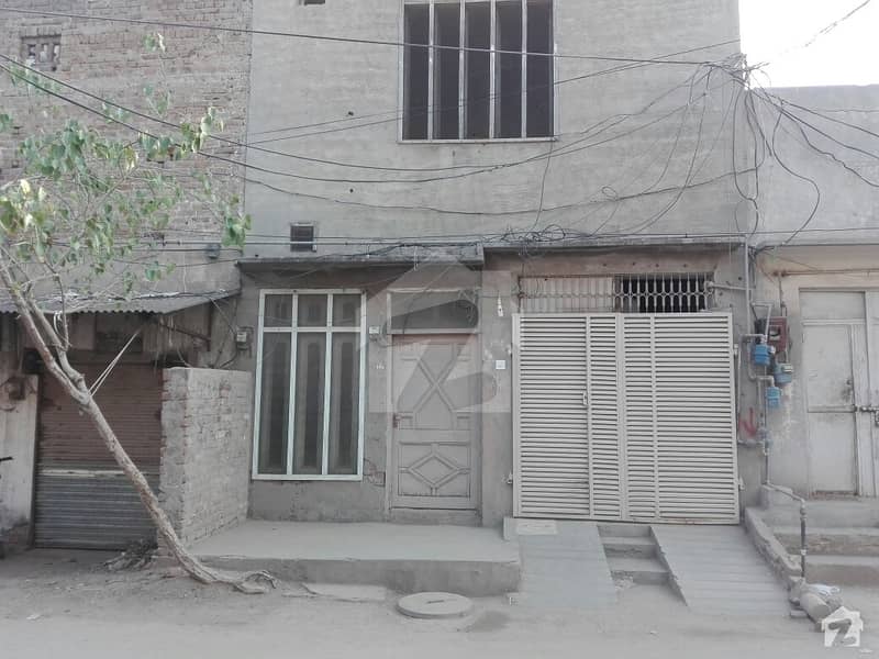 House Is Available For Sale On Kausarabad Jhang Road