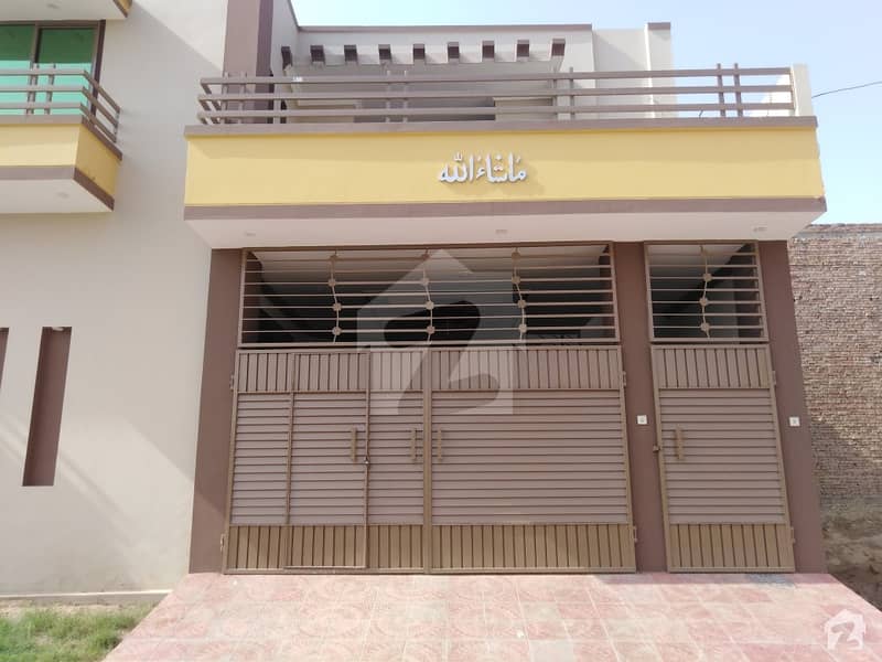 المجید پیراڈایئز رفیع قمر روڈ بہاولپور میں 5 کمروں کا 6 مرلہ مکان 1. 1 کروڑ میں برائے فروخت۔