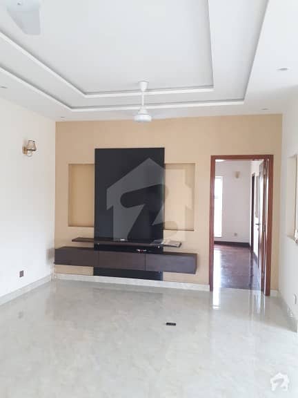 Bran New Luxury 10 marla upper portion for rent in available