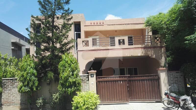 8 Marla  5 Bedrooms House For Sale