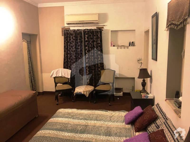 ڈی ایچ اے فیز 3 ڈیفنس (ڈی ایچ اے) لاہور میں 1 کمرے کا 2 کنال کمرہ 28 ہزار میں کرایہ پر دستیاب ہے۔