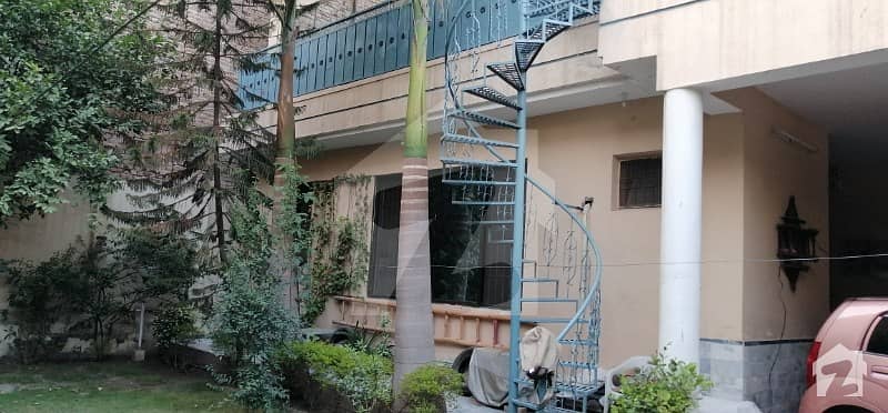 15 marla beautiful house is available for sale warsak road for sale