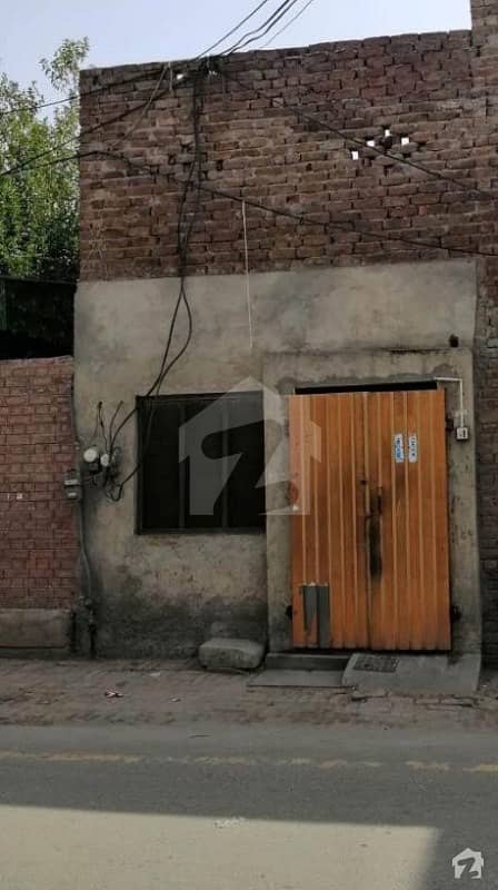 کینال روڈ فیصل آباد میں 2 کمروں کا 2 مرلہ مکان 48 لاکھ میں برائے فروخت۔
