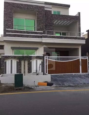 Double storey 8 Marla House Available for Sale