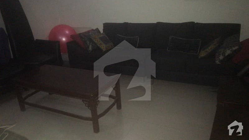 1 Kanal House Available In  Gulbarg And Near  DHA