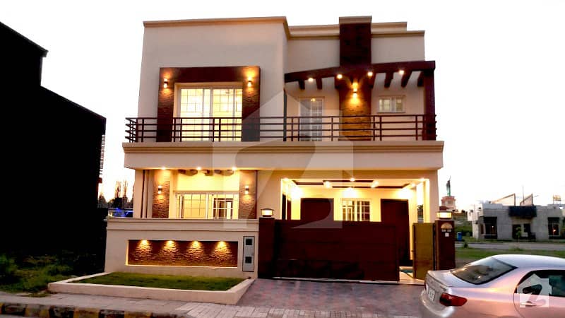 8 Marla Double Unit House For Sale  Bahria Town Phase 8 Sector D