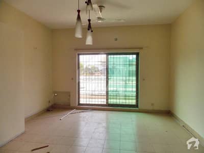 Defence 1 kanal upper portion saprate gate far Rent in phase 3 Defence 1 kanal upper portion saprate gate far Rent in phase 3
