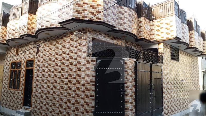نوشہرہ روڈ مردان میں 3 کمروں کا 4 مرلہ مکان 75 لاکھ میں برائے فروخت۔