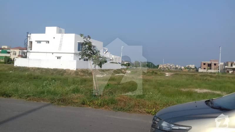 1 Kanal Direct R  Plot# 743 For Sale At Dha Phase 7 On Main 150 Feet Road
