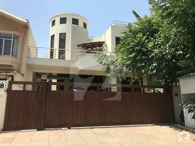 F-6 House For Sale Urgent Sale Beautiful Location