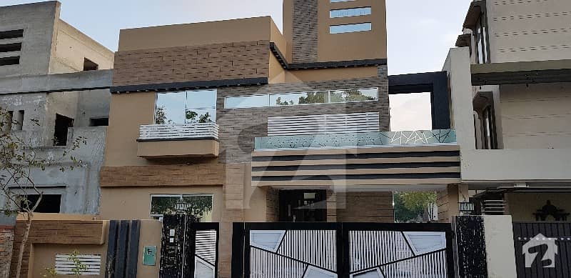 Fully Luxury 10 Marla Classic House For Sale In Bahria Town