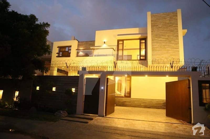 600 Sq Yards Brand New  Top Quality Architecture House Is Available For Sale