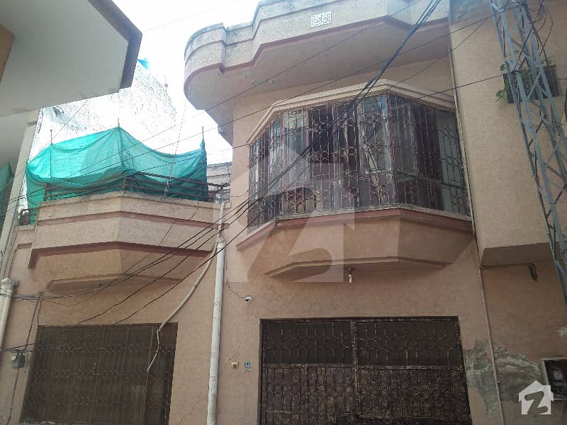 کے آر ایل روڈ راولپنڈی میں 5 کمروں کا 5 مرلہ مکان 1.15 کروڑ میں برائے فروخت۔