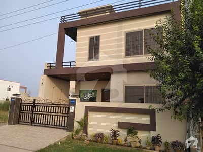 10 Marla New House For Sale 10 Marla New House For Sale