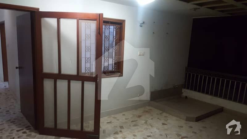 240 Square Yards Old Construction House For Sale