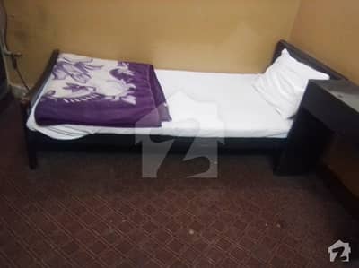 G81 Attractive Furnished Room for Bachelor only for Male available for Rent