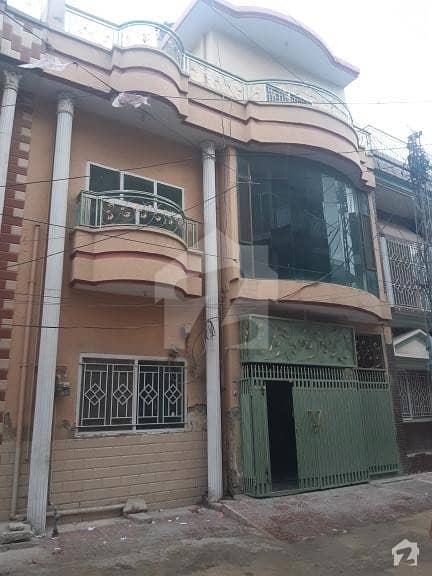 عابد مجید روڈ راولپنڈی میں 4 کمروں کا 3 مرلہ مکان 82 لاکھ میں برائے فروخت۔