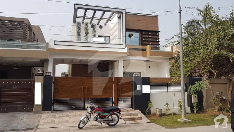 10 Marla Luxury Solid Constructed House In Most Prime Location Near Mosque Park  Commercial Area In Very Reasonable Price From Market In A Very Peaceful Atmosphere In Phase 8 DHA Lahore