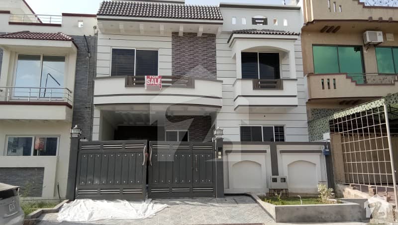 Brand New 30x60 Beautifully House For Sale In G13