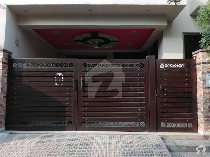 امین ٹاؤن فیصل آباد میں 3 کمروں کا 7 مرلہ مکان 1. 5 کروڑ میں برائے فروخت۔