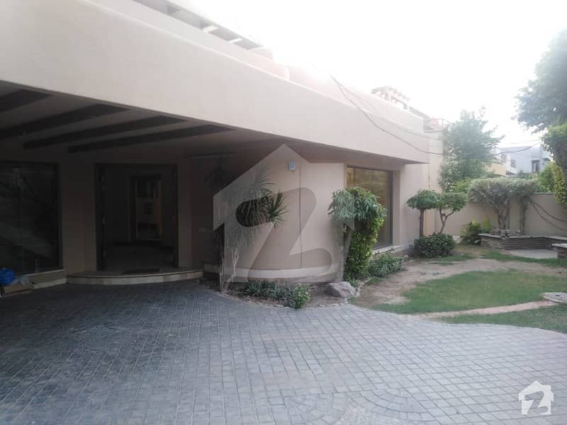 1 Kanal House Is Available For Rent Located In Phase 4 Block Gg Dha Defence
