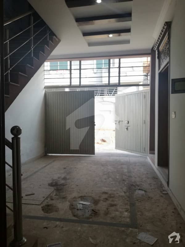 غوری گارڈن غوری ٹاؤن اسلام آباد میں 3 کمروں کا 5 مرلہ مکان 60 لاکھ میں برائے فروخت۔