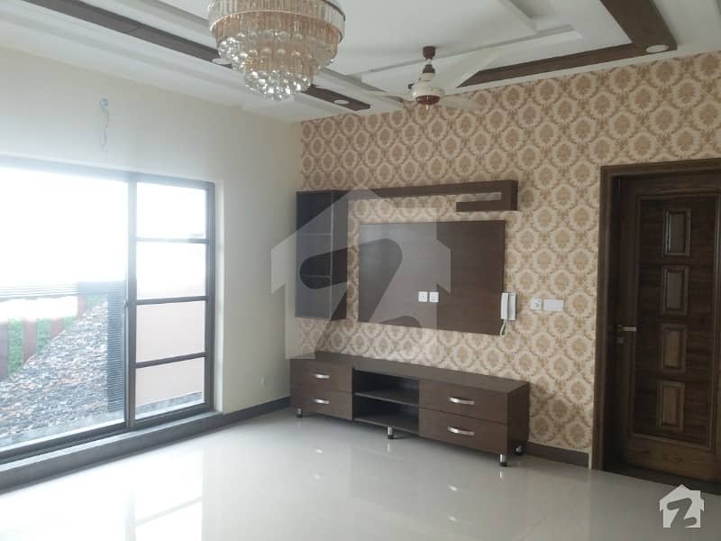ڈی ایچ اے فیز 3 ڈیفنس (ڈی ایچ اے) لاہور میں 4 کمروں کا 10 مرلہ مکان 2.85 کروڑ میں برائے فروخت۔