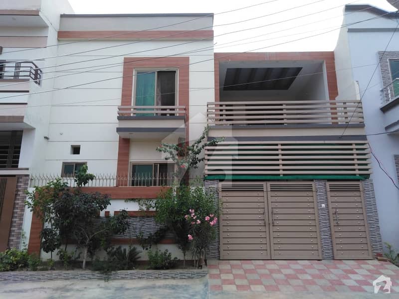 المجید پیراڈایئز رفیع قمر روڈ بہاولپور میں 3 کمروں کا 4 مرلہ مکان 60 لاکھ میں برائے فروخت۔