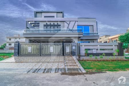 Magnificent 1 Kanal Brand New Solid Architectural Bungalow For Sale Magnificent 1 Kanal Brand New Solid Architectural Bungalow For Sale