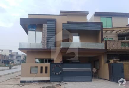 80 feet Corner Brand New Double Storey House 80 feet Corner Brand New Double Storey House