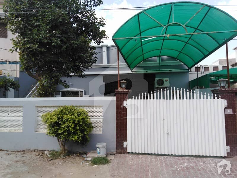 خان ویلیج ملتان میں 2 کمروں کا 7 مرلہ مکان 85 لاکھ میں برائے فروخت۔