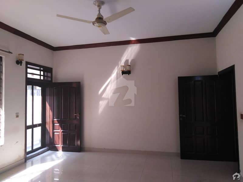 1000 Sq. yd House Is Available For Rent