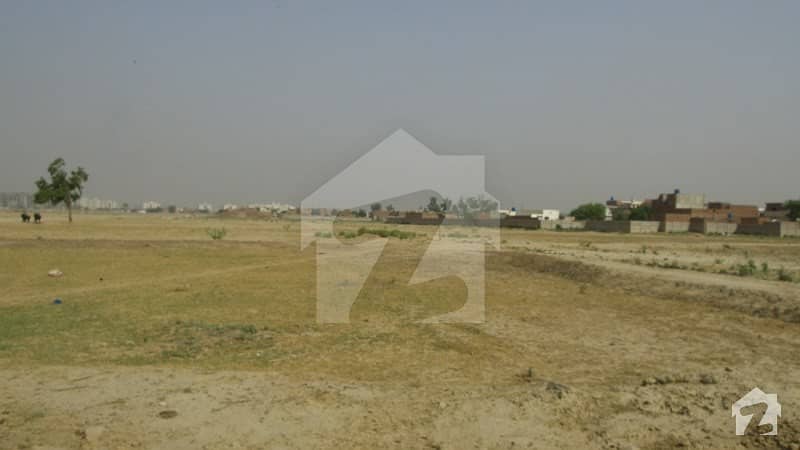 5 Marla Plot B Block Ideal Location Direct Approach 150 Ft Road Best For House Construction