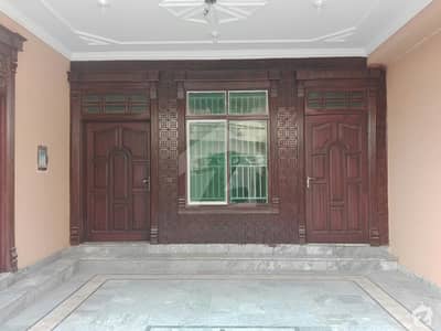 Well-built House Available In Good Location Well-built House Available In Good Location