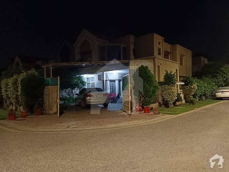 ایڈن پیلس ولاز ایڈن لاہور میں 4 کمروں کا 11 مرلہ مکان 1.78 کروڑ میں برائے فروخت۔