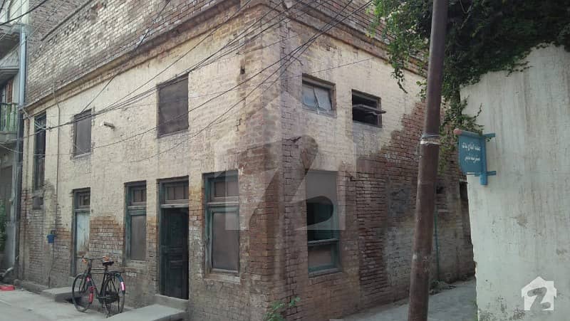 حشت نگری پشاور میں 8 کمروں کا 6 مرلہ مکان 1.55 کروڑ میں برائے فروخت۔