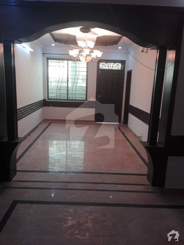 30x60 Upper Portion Is Available For Rent In G-13